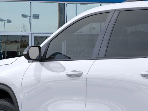 New 2026 Chevrolet Traverse LT FWD image 12