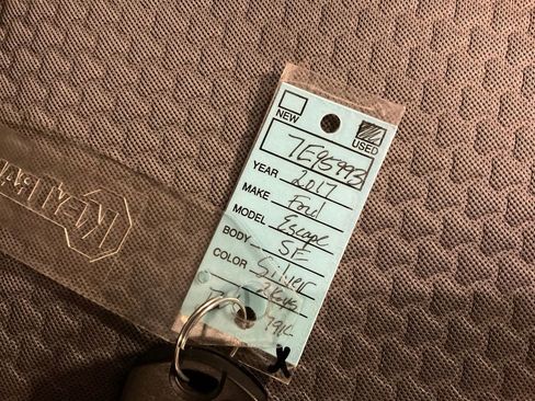 Used 2017 Ford Escape SE w/ Equipment Group 201A image 28