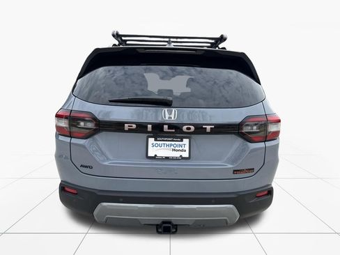 New 2026 Honda Pilot TrailSport image 7