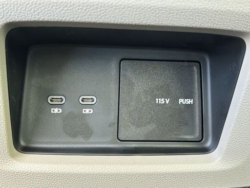 New 2026 Volkswagen Atlas SE FWD image 56