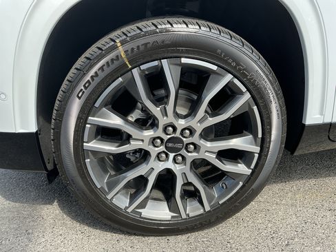 New 2026 GMC Acadia Denali Ultimate AWD/4WD image 9