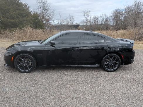 Used 2021 Dodge Charger R/T w/ Plus Group image 2
