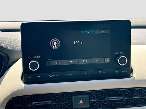 Used 2024 Honda HR-V LX image 13