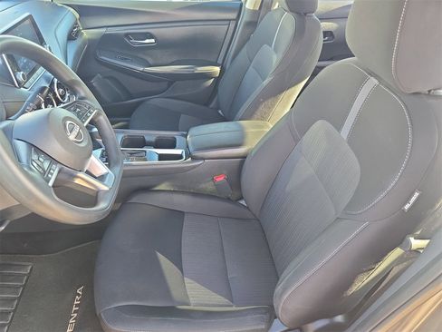 Used 2025 Nissan Sentra SV image 14