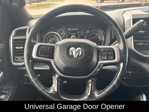 Used 2020 RAM 3500 Big Horn w/ Night Edition image 15