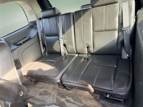 Used 2010 GMC Yukon SLT w/ Regional Value Package image 30