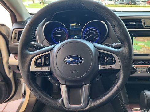 Used 2017 Subaru Outback 3.6R Touring w/ Popular Package #5A AWD/4WD image 19