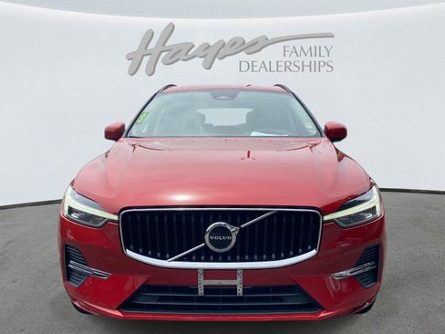 Used 2022 Volvo XC60 B5 Momentum AWD/4WD image 12