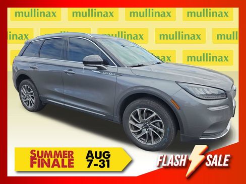 Used 2021 Lincoln Corsair AWD w/ Rear Removable Package Tray image 1