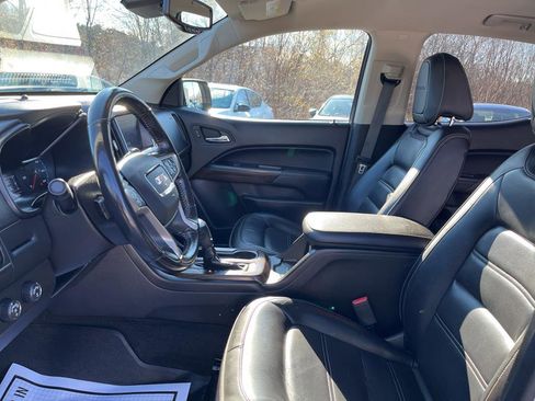 Used 2018 GMC Canyon Denali image 7