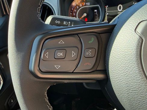 New 2025 Jeep Gladiator Sport image 16