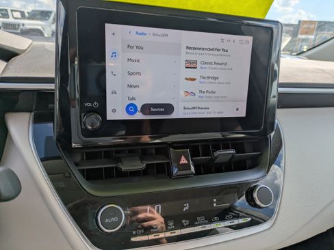 Certified 2023 Toyota Corolla LE image 15