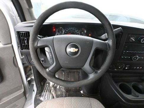 Used 2017 Chevrolet Express 3500 LT w/ LT Preferred Equipment Group RWD image 23