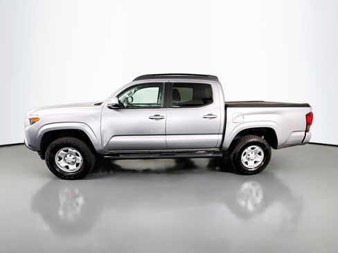 Used 2021 Toyota Tacoma SR image 6