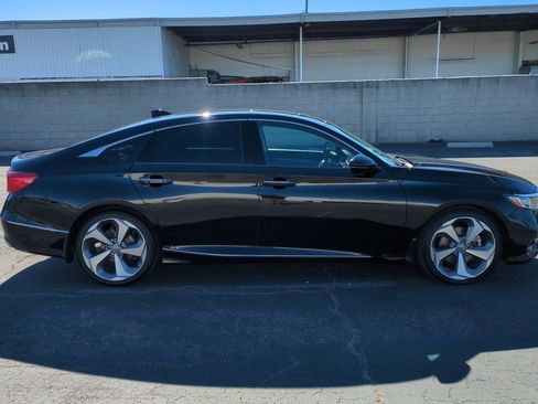 Certified 2020 Honda Accord Touring image 5