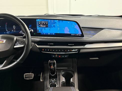 Used 2025 Cadillac XT4 Sport w/ LPO, Floor Liner Package AWD/4WD image 18