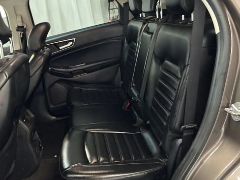 Used 2019 Ford Edge SEL w/ Equipment Group 201A AWD/4WD image 21