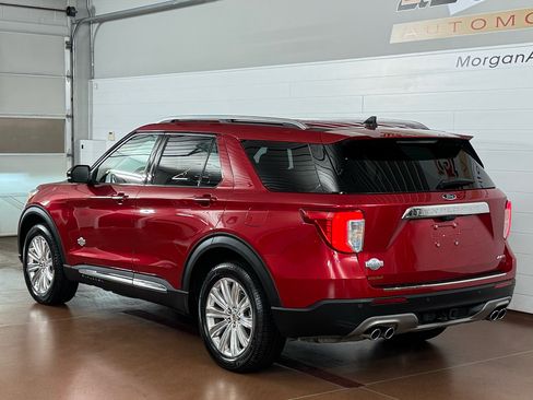 Used 2021 Ford Explorer King Ranch w/ Premium Technology Package image 5