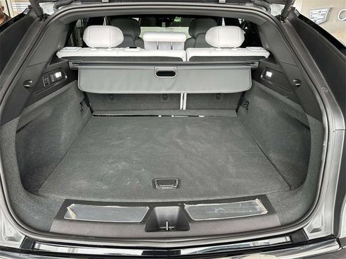 Certified 2024 Cadillac Lyriq Luxury image 9