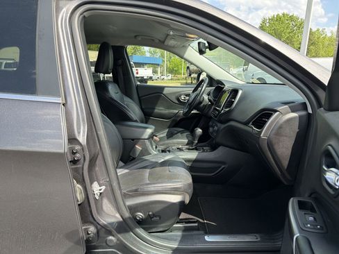 Used 2020 Jeep Cherokee Limited image 32