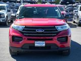Used 2020 Ford Explorer XLT w/ Comfort Package image 2