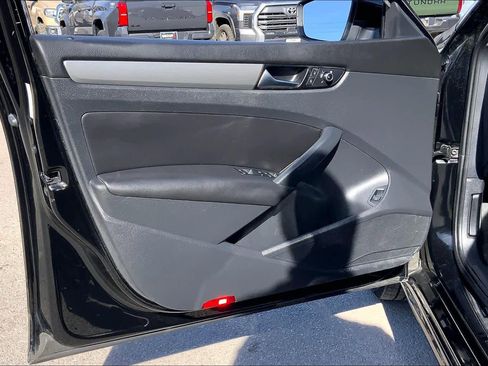 Used 2015 Volkswagen Passat 1.8T SE image 20