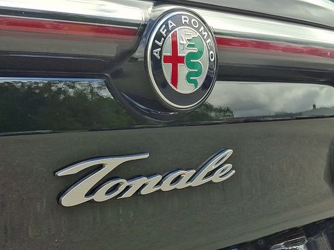 Used 2025 Alfa Romeo Tonale w/ Premium Package AWD/4WD image 30