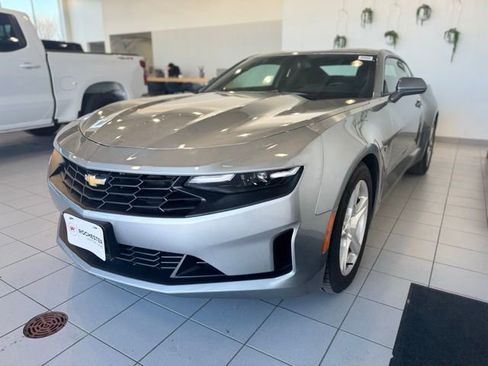 Used 2023 Chevrolet Camaro LT RWD image 32