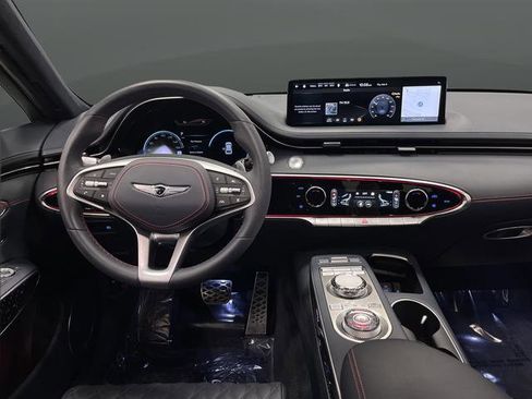 Used 2025 Genesis GV70 3.5T Sport w/ Sport Prestige Package image 5
