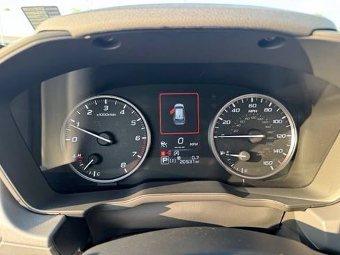 Used 2025 Subaru Crosstrek 2.5i Premium w/ Crosstrek Mirror Package AWD/4WD image 14