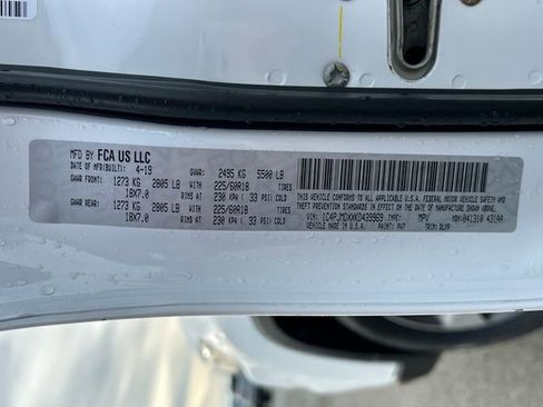 Used 2019 Jeep Cherokee Limited image 21