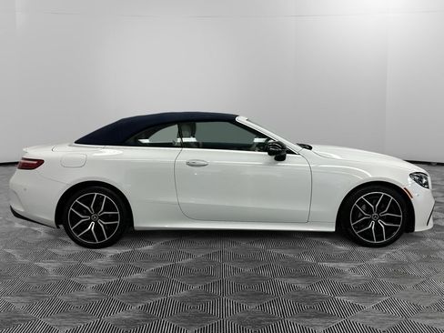 Used 2023 Mercedes-Benz E 450 4MATIC Cabriolet image 3