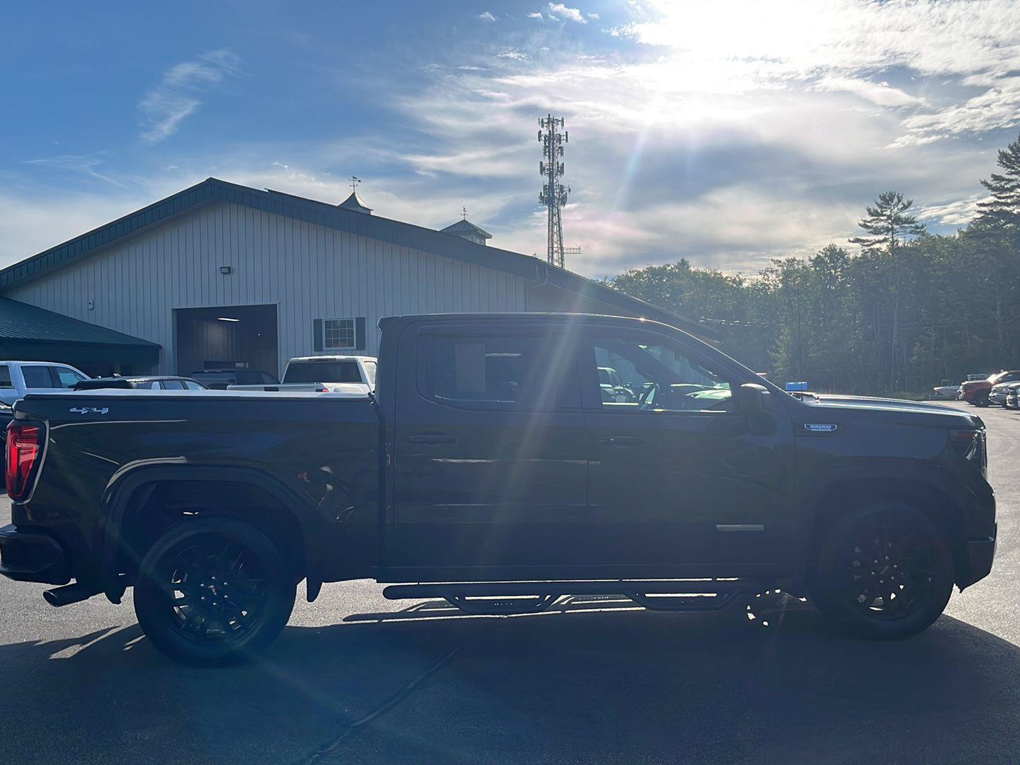 Certified 2024 GMC Sierra 1500 Elevation AWD/4WD image 6
