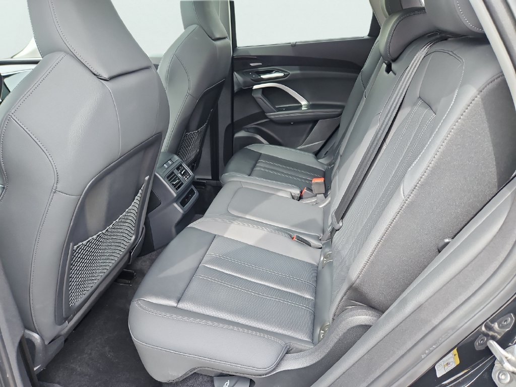 Certified 2025 Audi Q5 Premium AWD/4WD image 36