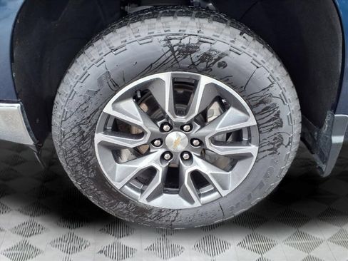 Certified 2023 Chevrolet Silverado 1500 LT AWD/4WD image 9