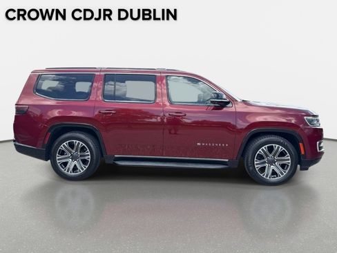 Used 2023 Jeep Wagoneer Series II w/ Convenience Group I AWD/4WD image 6