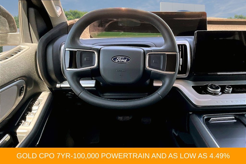 Certified 2025 Ford Expedition Active AWD/4WD image 8