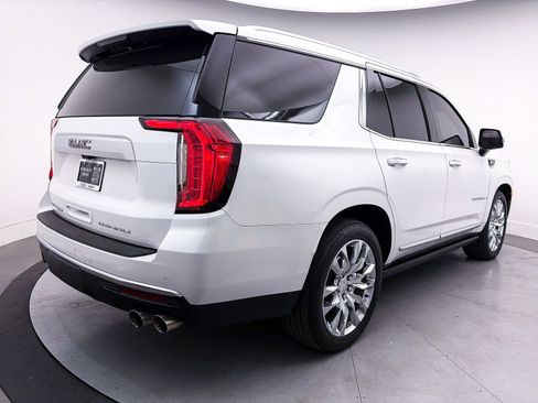 Used 2021 GMC Yukon Denali w/ Denali Ultimate Package image 17