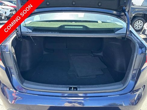Used 2021 Toyota Corolla LE FWD image 10