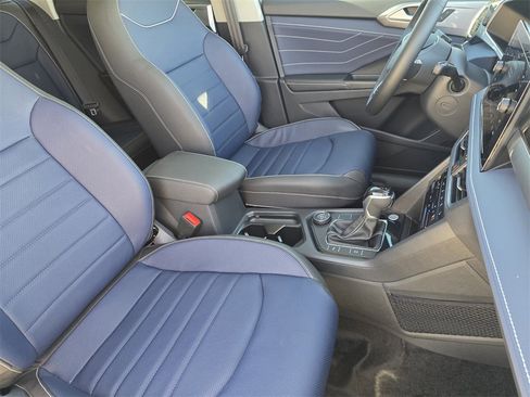 New 2026 Volkswagen Taos SEL image 12