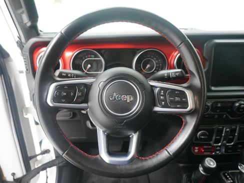Used 2020 Jeep Gladiator Rubicon AWD/4WD image 18