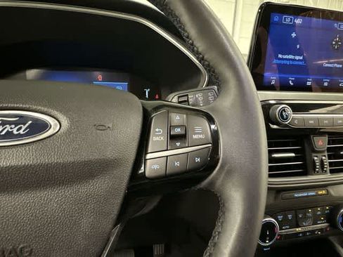 Used 2023 Ford Escape Active AWD/4WD image 9