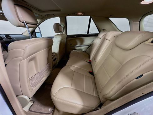 Used 2010 Mercedes-Benz ML 350 2WD image 27