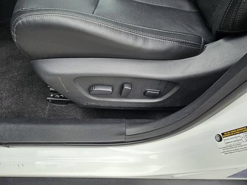 Used 2020 Nissan Rogue SL w/ Premium Package FWD image 19