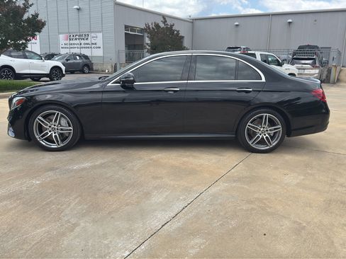 Used 2018 Mercedes-Benz E 300 image 6