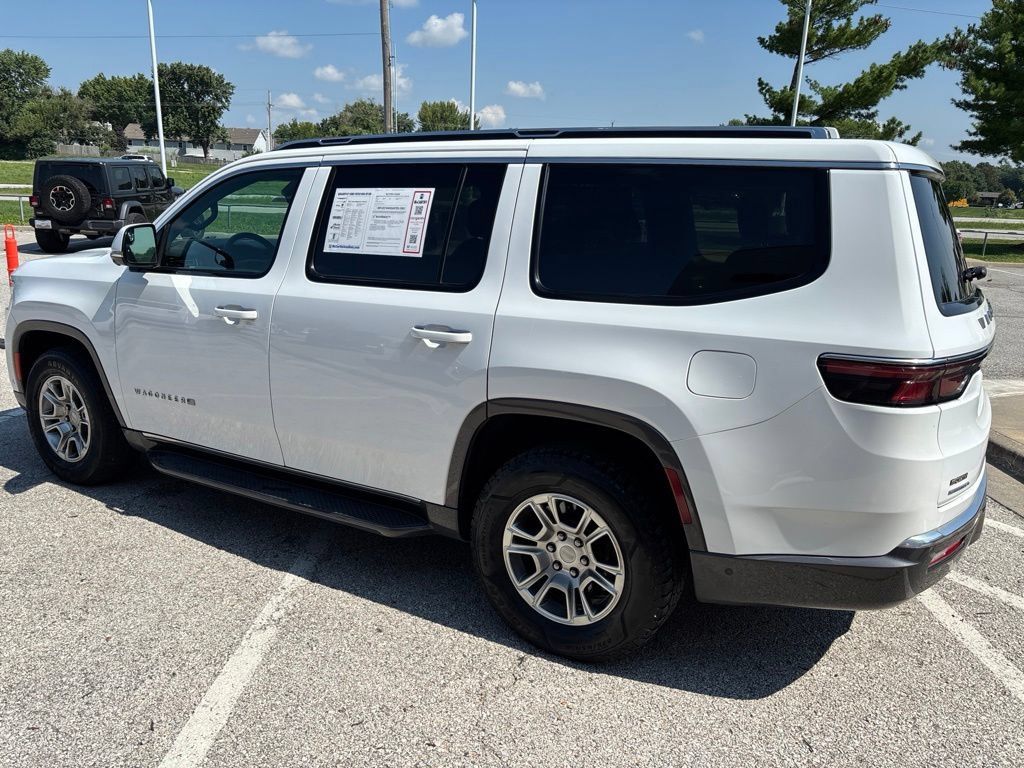Used 2022 Jeep Wagoneer Series I w/ Convenience Group I AWD/4WD image 18