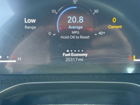 Used 2025 Jeep Grand Cherokee Limited w/ Luxury Tech Group II AWD/4WD image 4