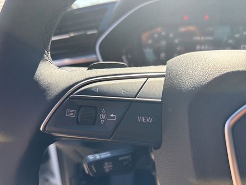 Used 2025 Audi Q3 2.0T Premium image 23