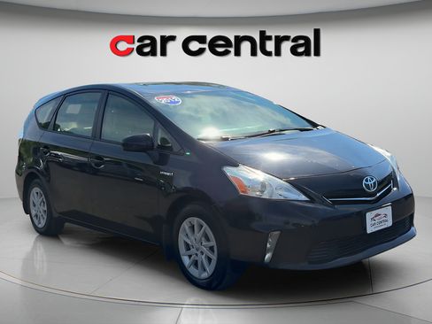 Used 2012 Toyota Prius V Three FWD image 7