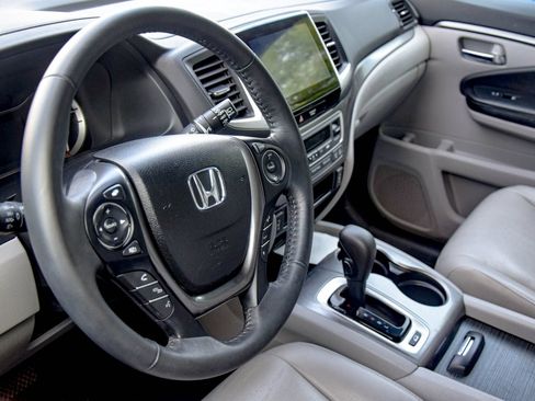 Used 2016 Honda Pilot EX-L image 11